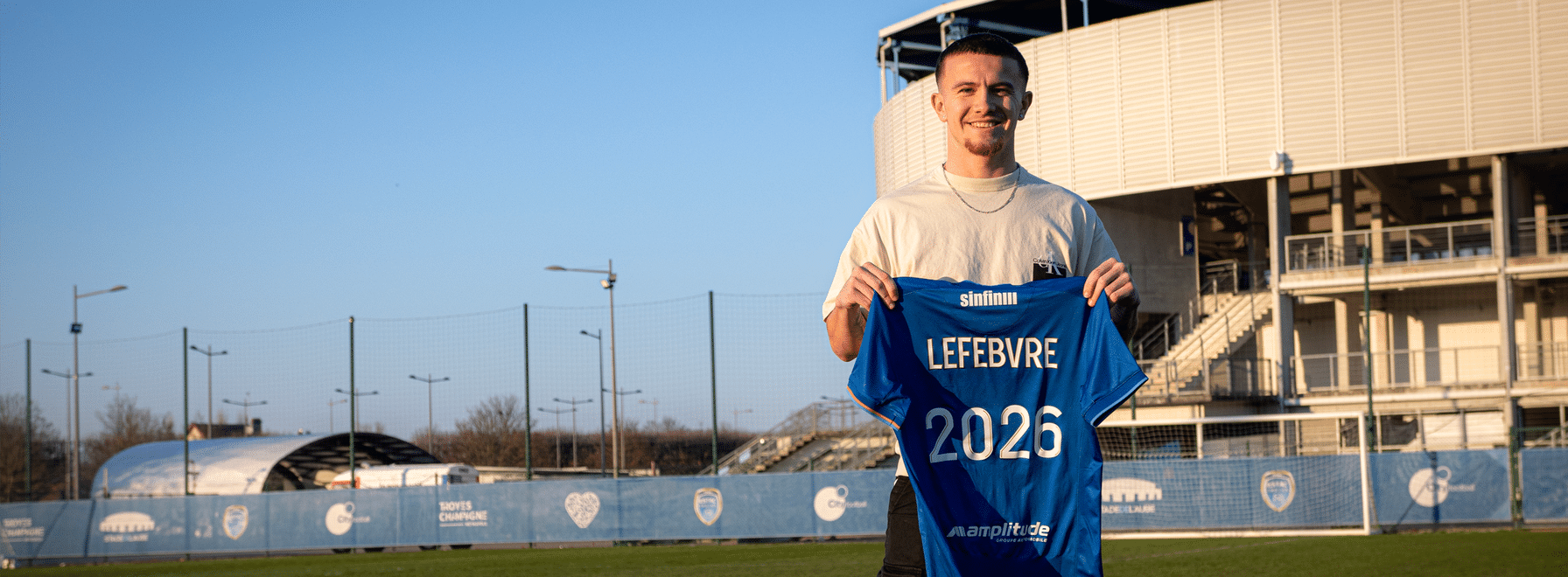 Alexis Lefebvre prolonge à l’ESTAC et rejoint Nancy en prêt